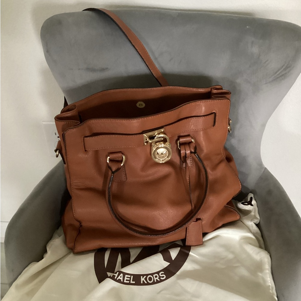Michael kors purse